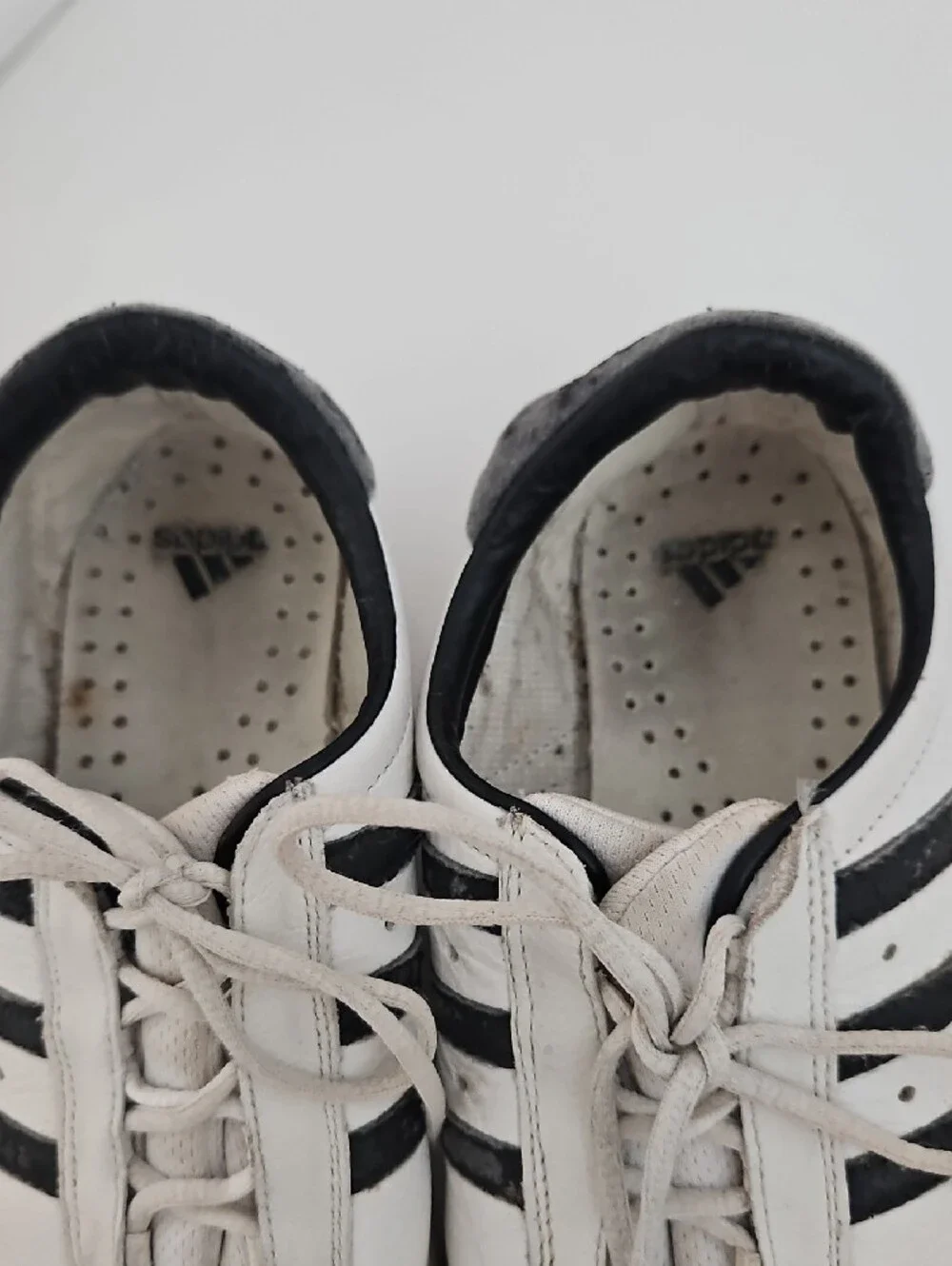 adidas Classic White Athletic Shoes with Black Stripes